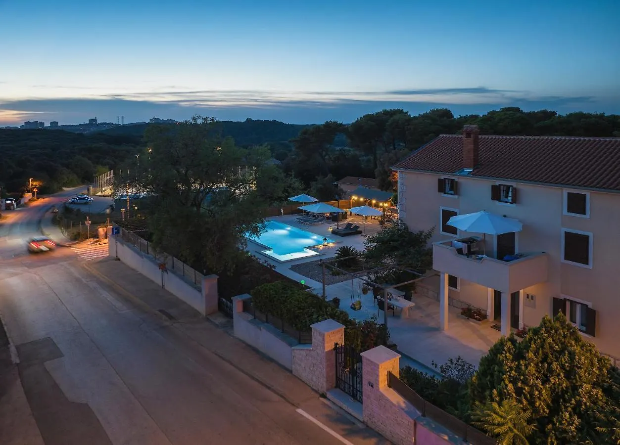 Apartments Vita Vinkuran Croatia
