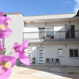 https://new-modern-apartment-with-free-parking.hotelinzadar.com